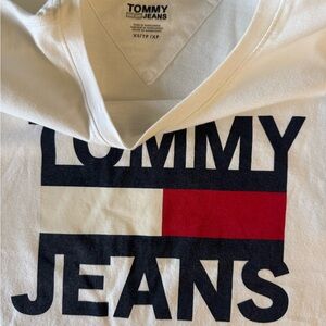 Tommy Hilfiger White T-Shirt with Red and Black Graphic